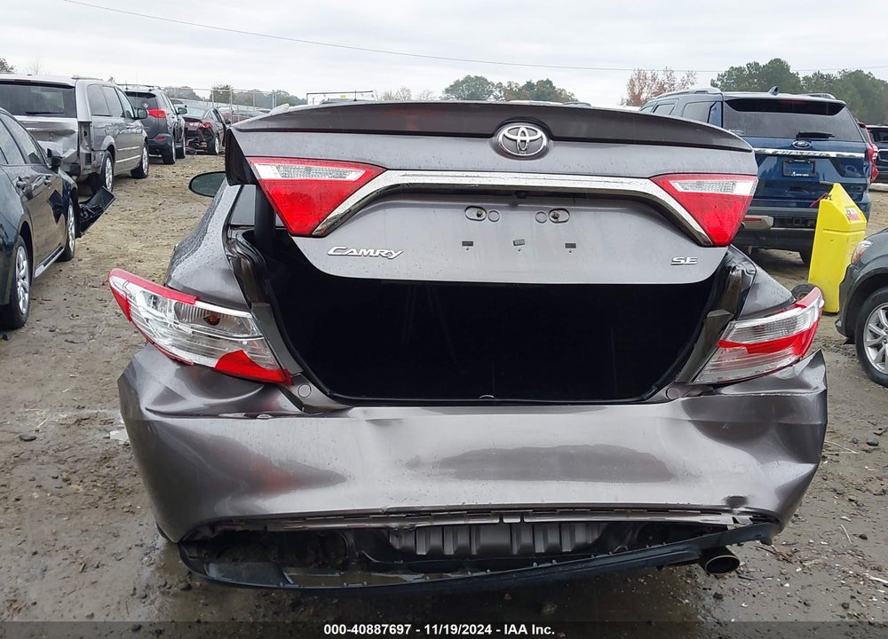 2015 TOYOTA CAMRY SE VIN: 4T1BF1FK0FU041411