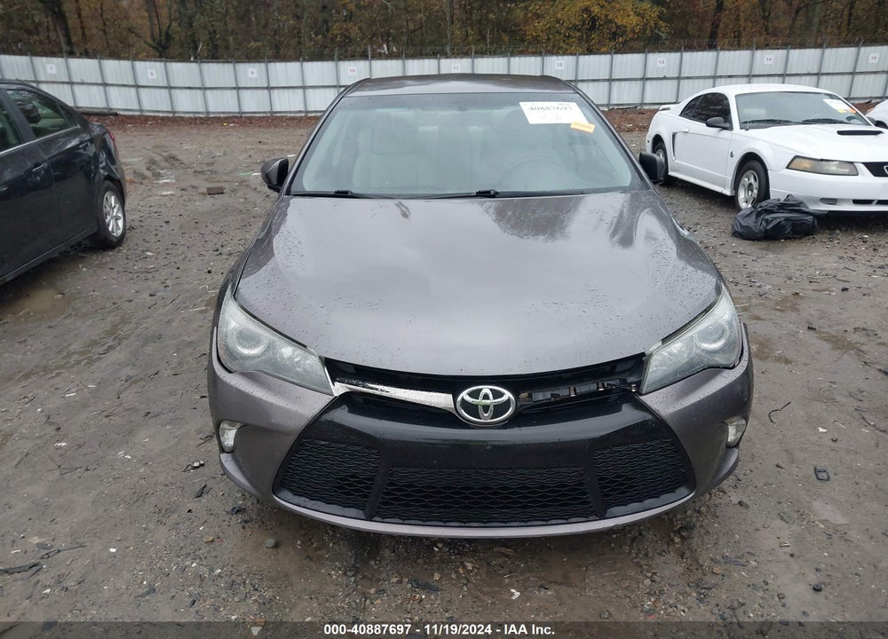 2015 TOYOTA CAMRY SE VIN: 4T1BF1FK0FU041411