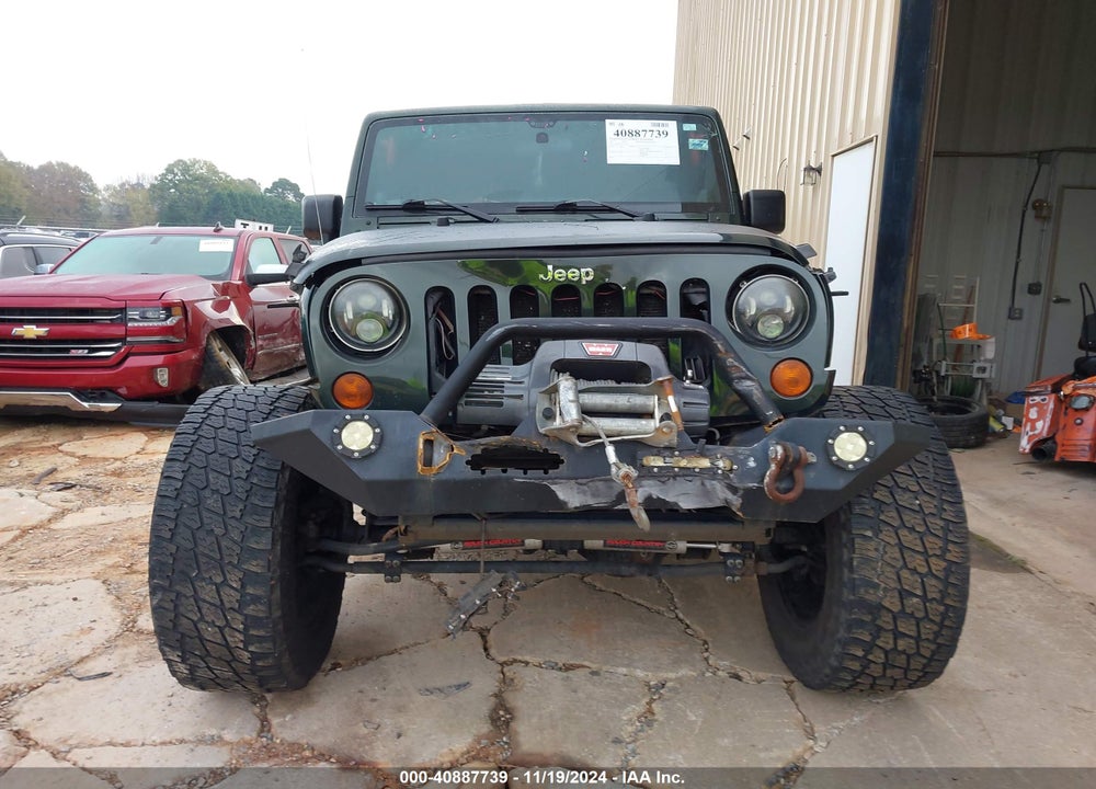 2011 JEEP WRANGLER UNLIMITED SAHARA VIN: 1J4BA5H11BL532739