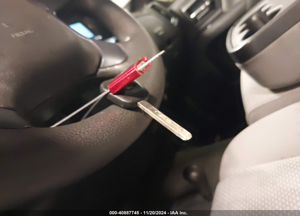 2015 CHEVROLET SILVERADO 1500 VIN: 1GCVKPEC2FZ271898