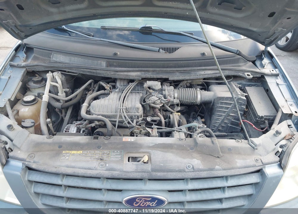 2005 FORD FREESTAR SES VIN: 2FMZA57625BA56048