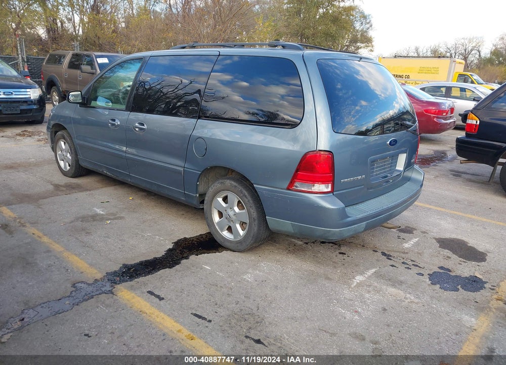 2005 FORD FREESTAR SES VIN: 2FMZA57625BA56048