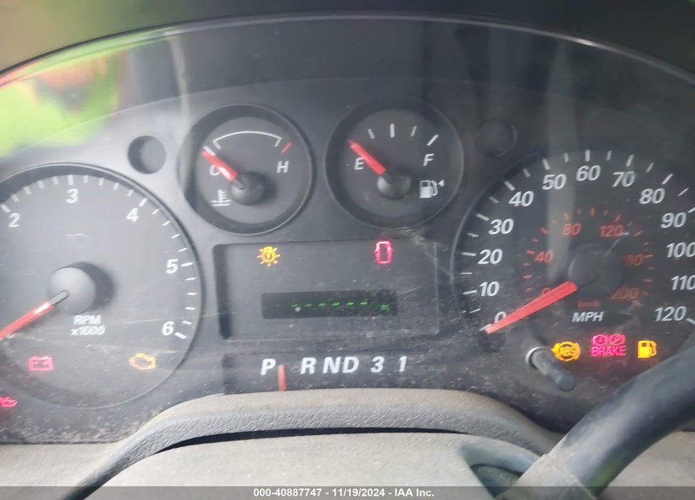 2005 FORD FREESTAR SES VIN: 2FMZA57625BA56048