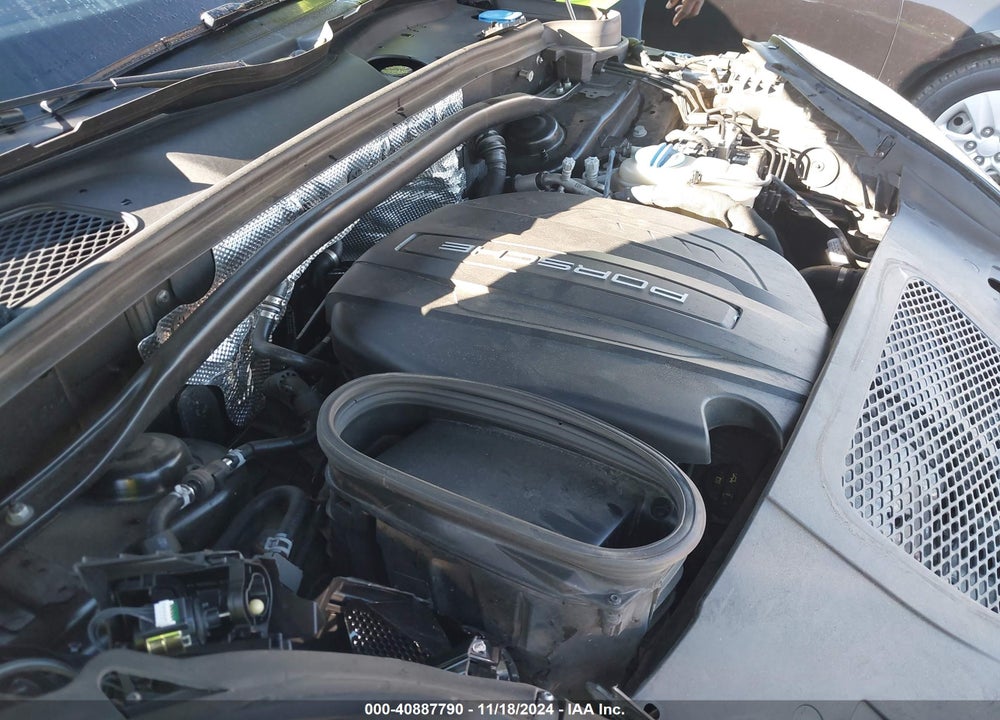 2018 PORSCHE MACAN VIN: WP1AA2A51JLB03644
