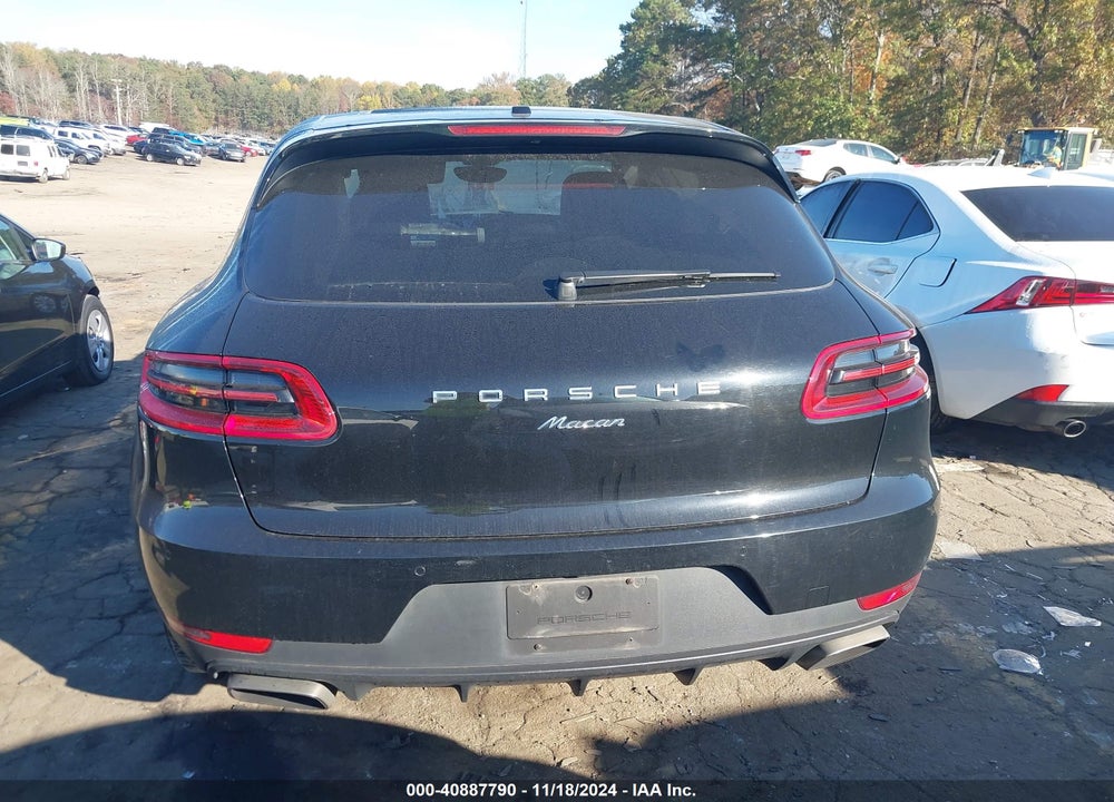 2018 PORSCHE MACAN VIN: WP1AA2A51JLB03644
