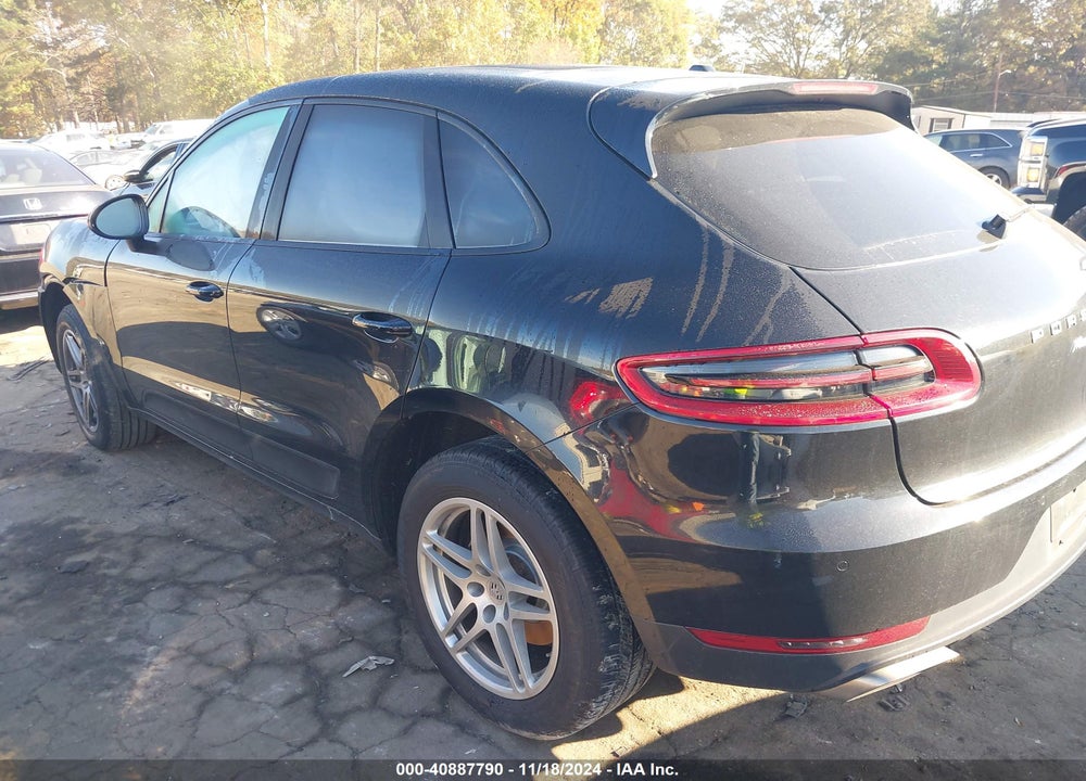 2018 PORSCHE MACAN VIN: WP1AA2A51JLB03644