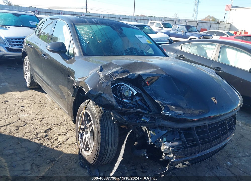 2018 PORSCHE MACAN VIN: WP1AA2A51JLB03644