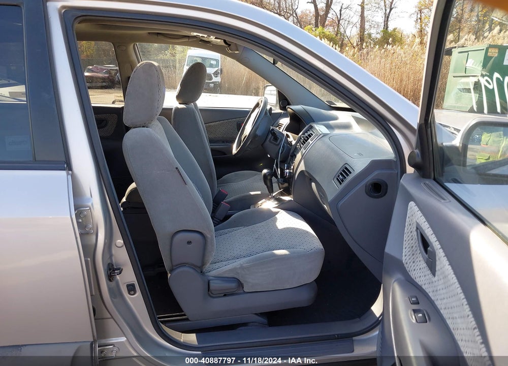 2005 HYUNDAI TUCSON VIN: KM8JN12D55U116057