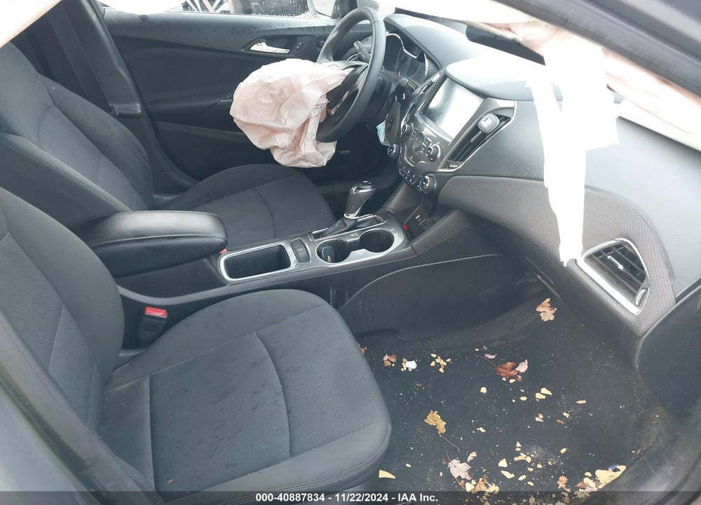2017 CHEVROLET CRUZE VIN: 1G1BE5SM1H7203854