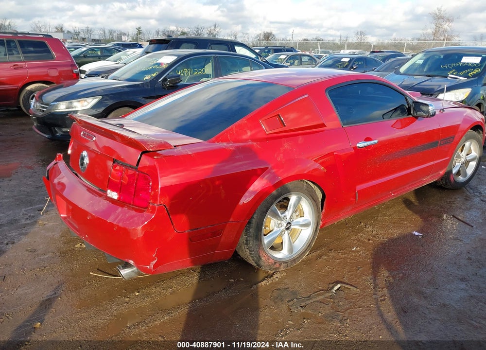 2008 FORD MUSTANG VIN: 1ZVHT82H085178028
