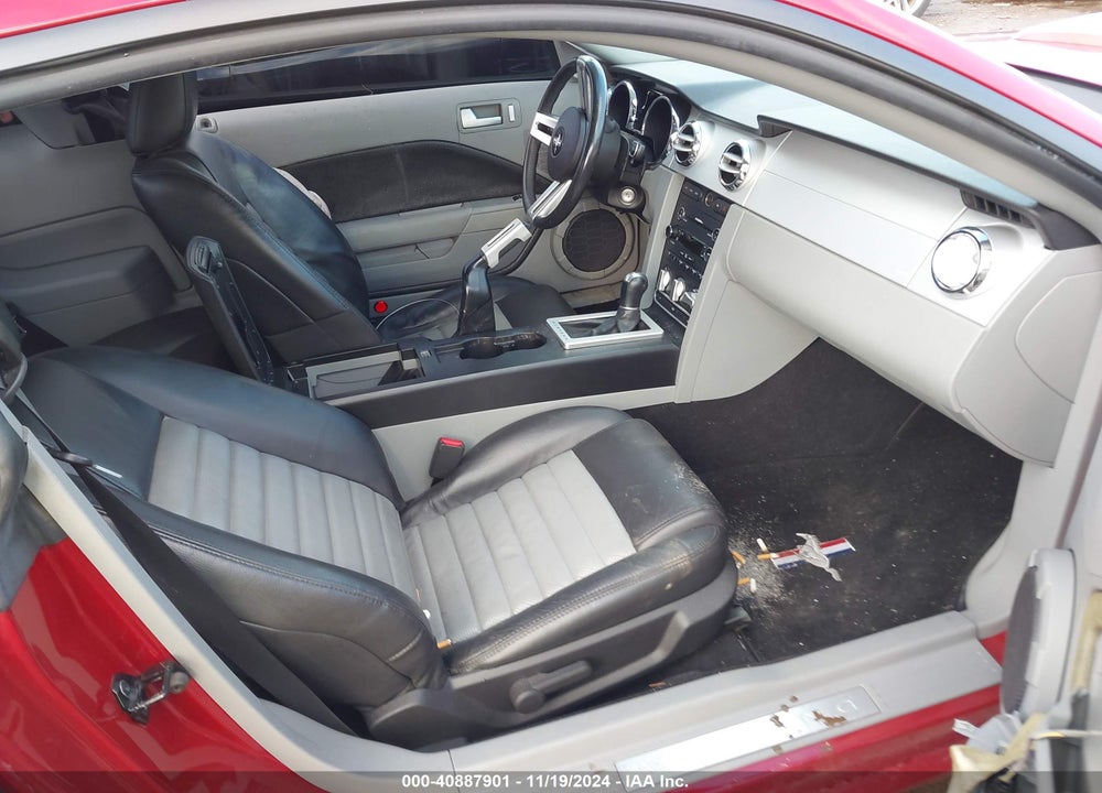2008 FORD MUSTANG VIN: 1ZVHT82H085178028