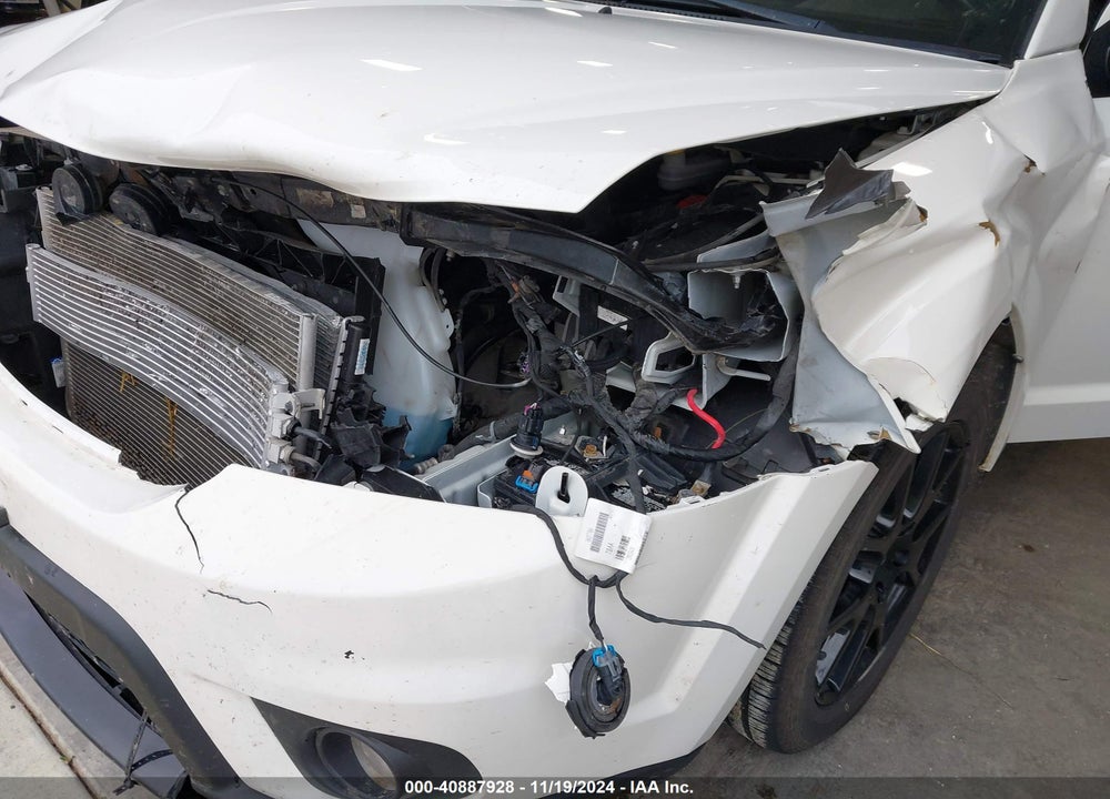 2019 DODGE JOURNEY SE VIN: 3C4PDCBB9KT798328