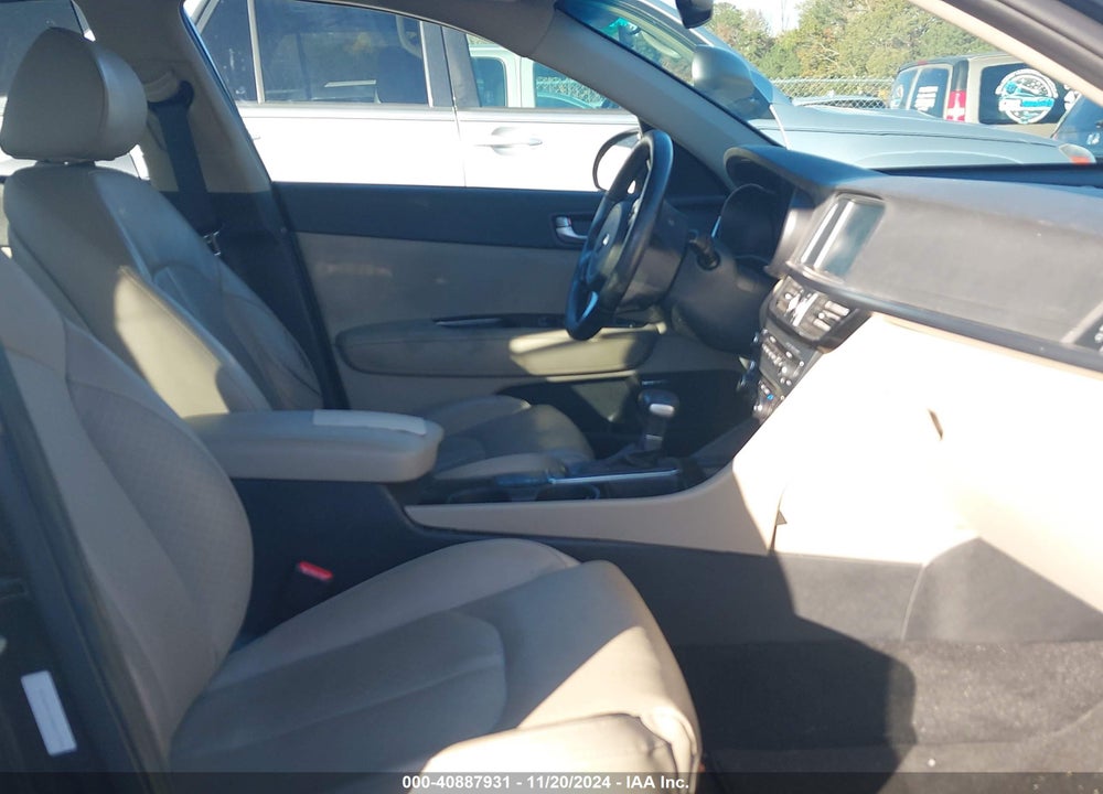 2016 KIA OPTIMA EX VIN: 5XXGU4L33GG117578