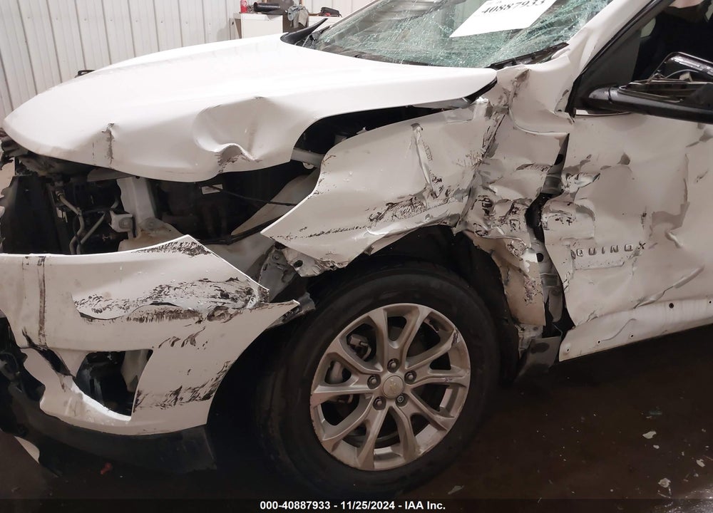 2018 CHEVROLET EQUINOX LT VIN: 3GNAXSEV6JL110613