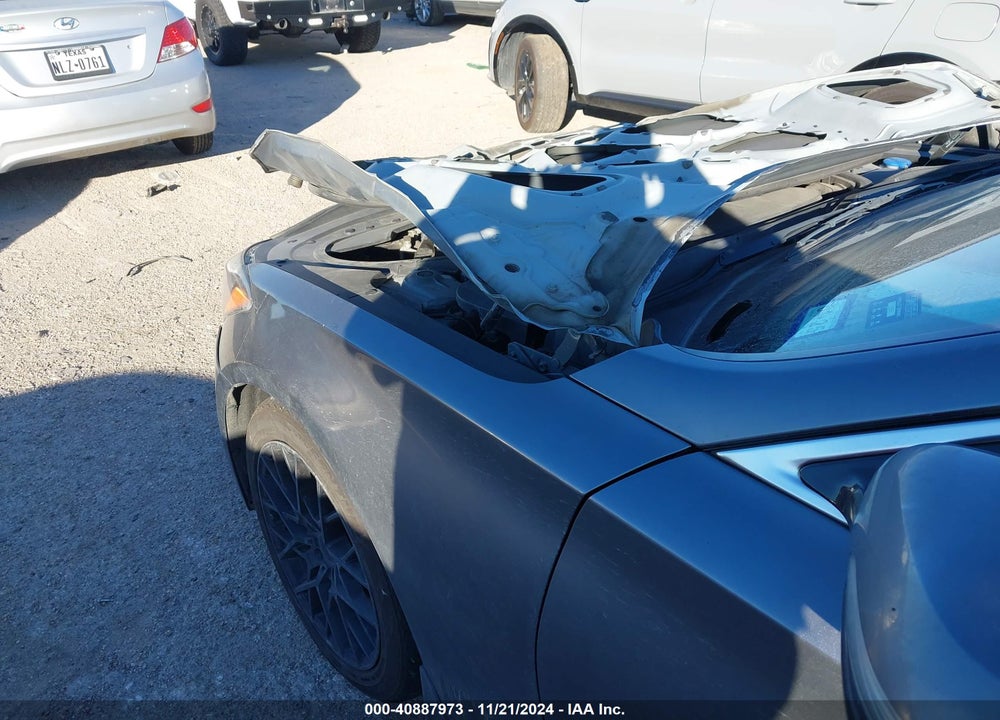 2016 HYUNDAI GENESIS 3.8 VIN: KMHGN4JEXGU142372