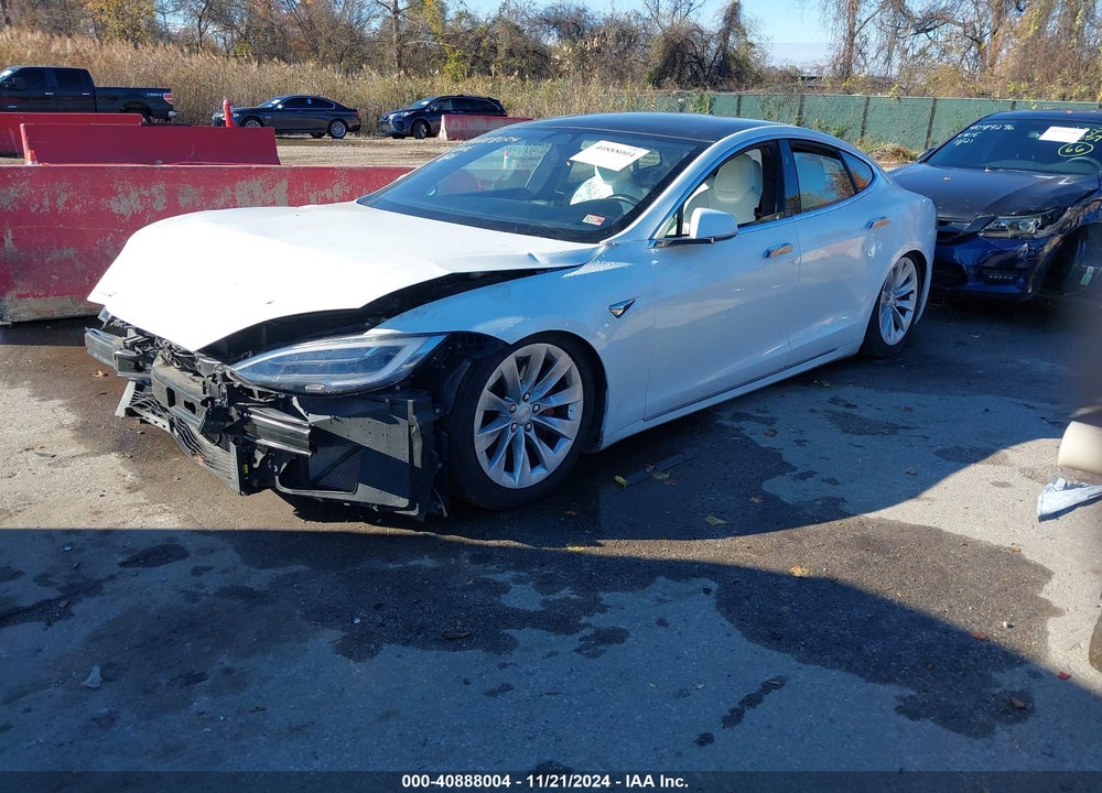 2020 TESLA MODEL S VIN: 5YJSA1E43LF355354