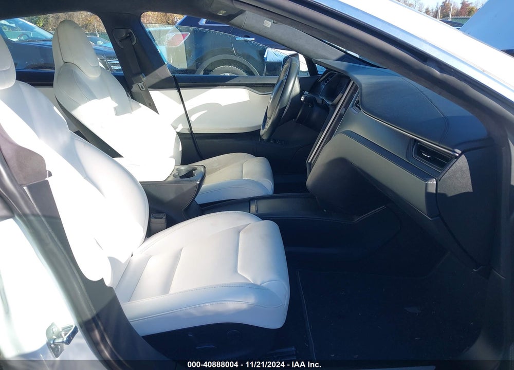 2020 TESLA MODEL S VIN: 5YJSA1E43LF355354