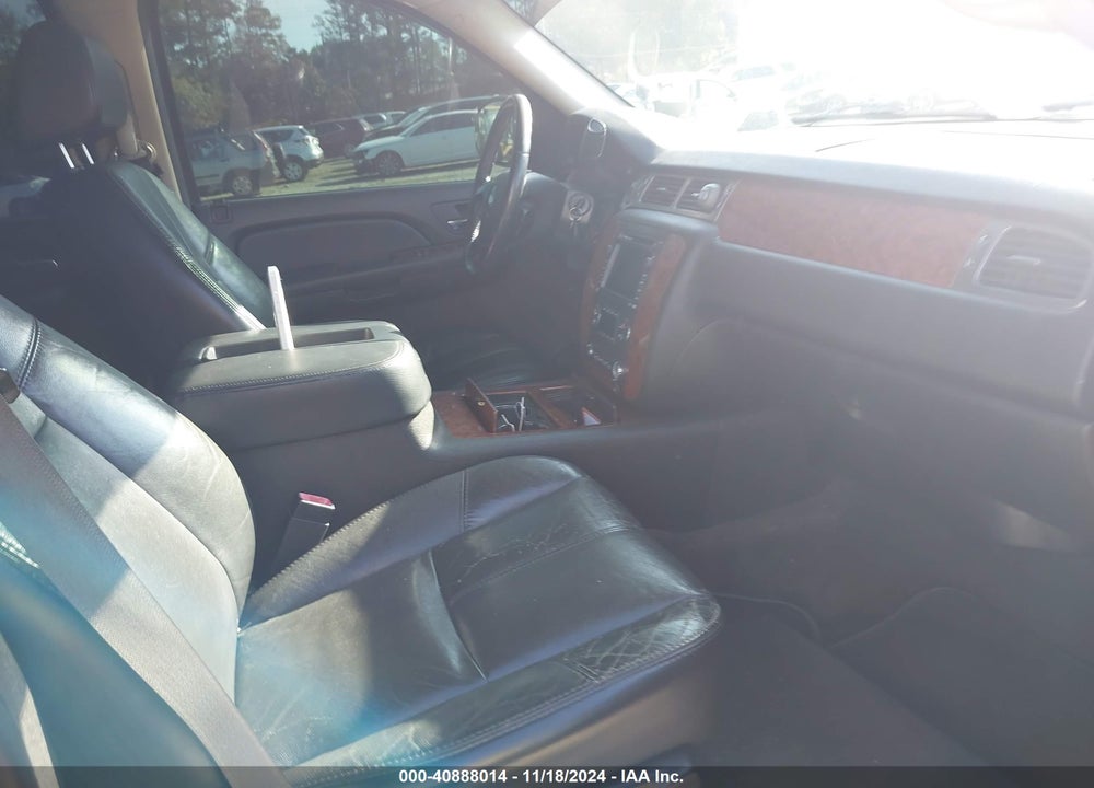 2007 CHEVROLET TAHOE LTZ VIN: 1GNFC13057R306367