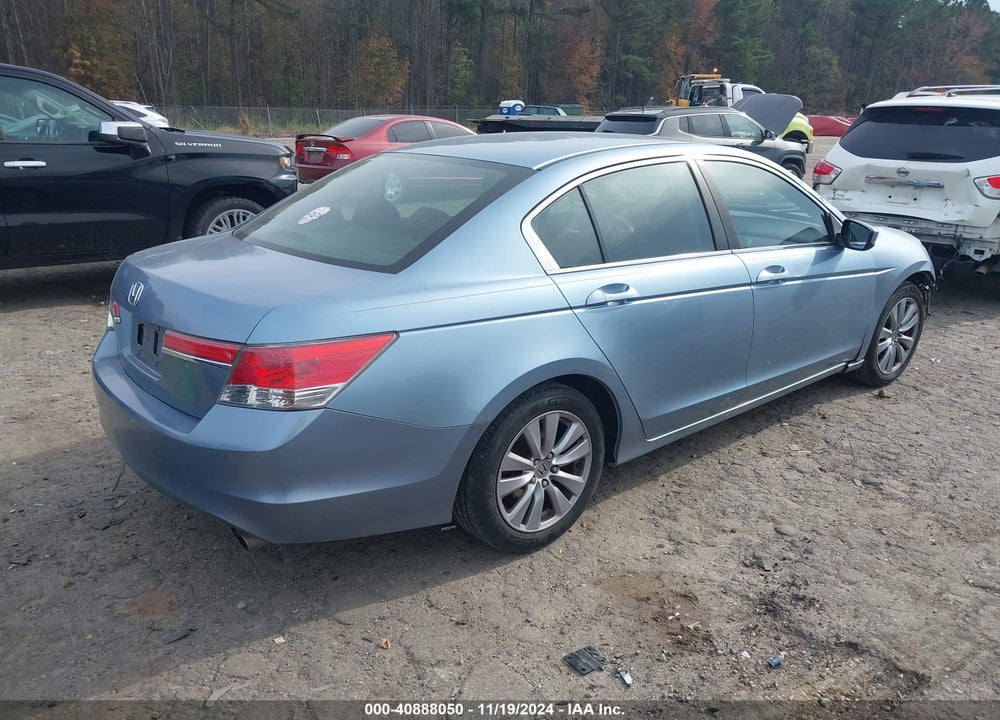 2011 HONDA ACCORD 2.4 EX VIN: 1HGCP2F70BA021289
