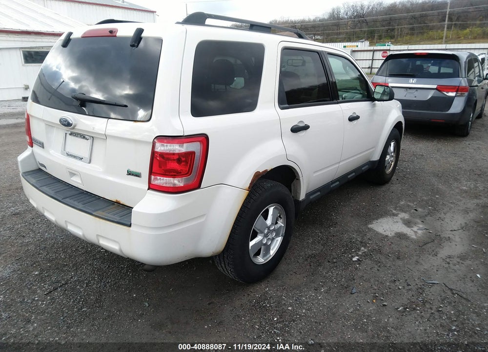 2010 FORD ESCAPE XLT VIN: 1FMCU9DG5AKD10742