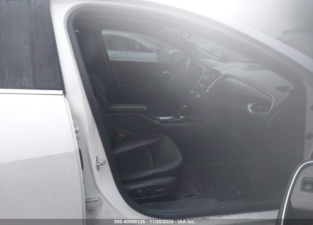 2018 CHEVROLET MALIBU LT VIN: 1G1ZD5ST0JF213893