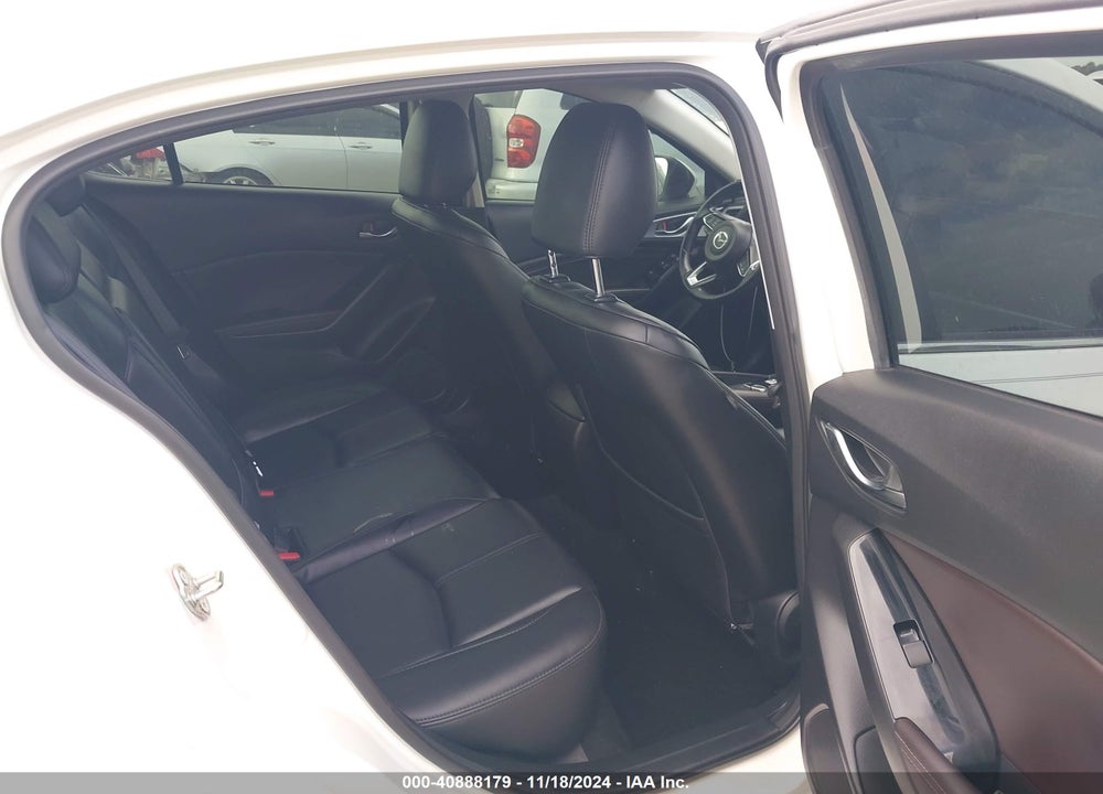 2018 MAZDA 3 TOURING VIN: 3MZBN1V39JM215732