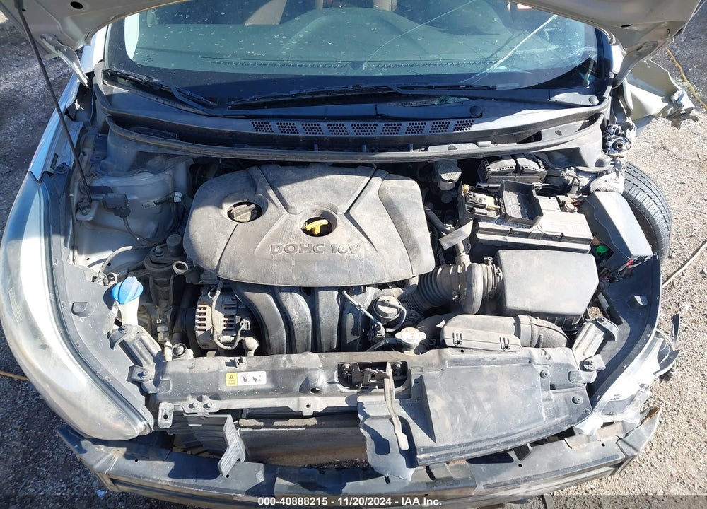2014 HYUNDAI ELANTRA VIN: 5NPDH4AE8EH526348