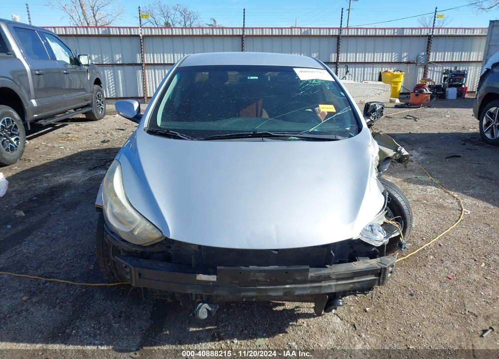 2014 HYUNDAI ELANTRA VIN: 5NPDH4AE8EH526348