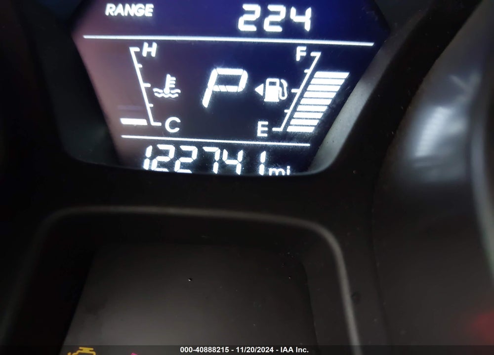 2014 HYUNDAI ELANTRA VIN: 5NPDH4AE8EH526348