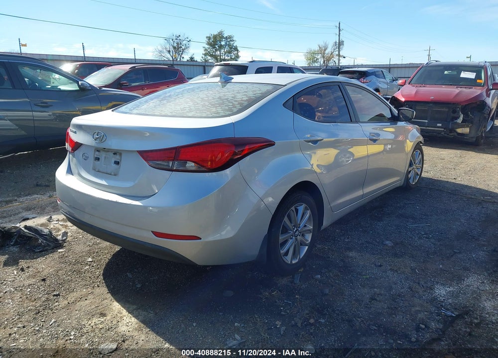 2014 HYUNDAI ELANTRA VIN: 5NPDH4AE8EH526348