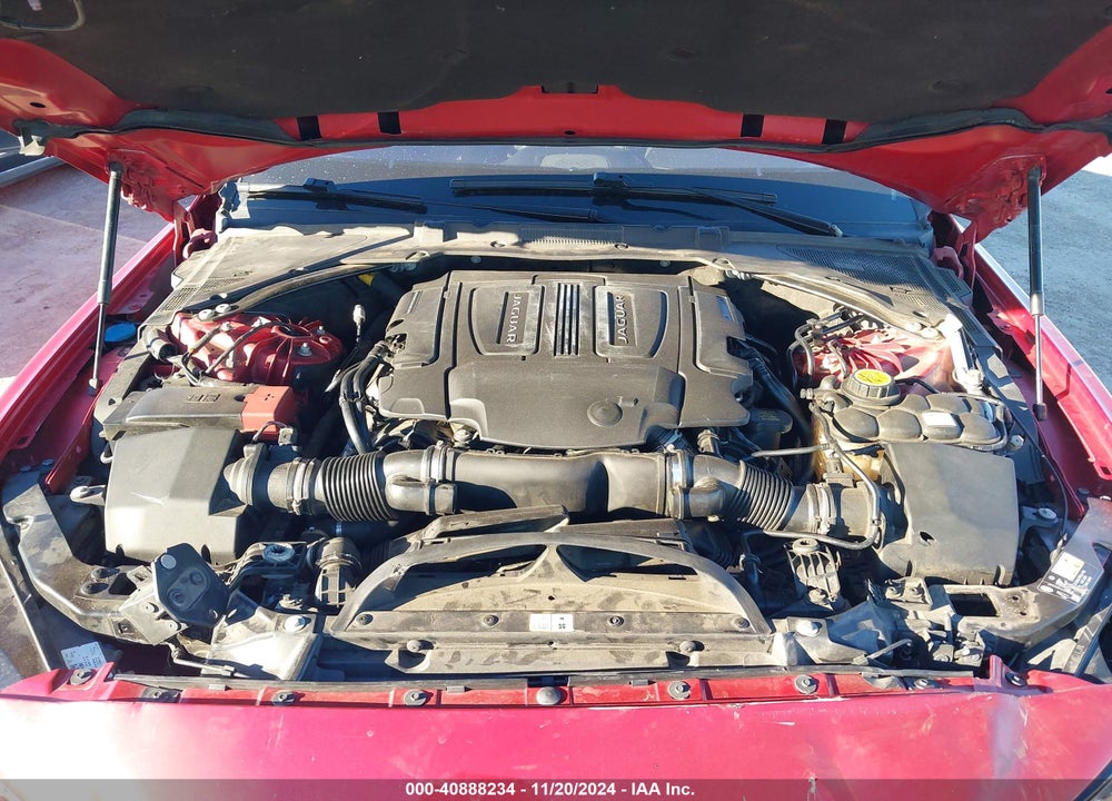 2019 JAGUAR XE S VIN: SAJAG4FV8KCP49156
