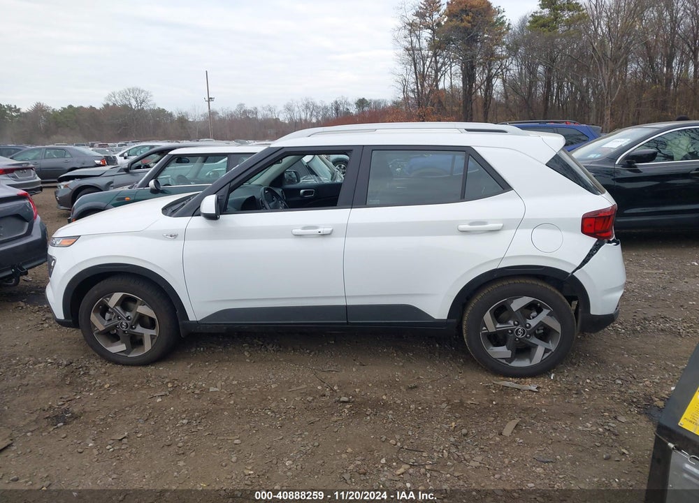 2024 HYUNDAI VENUE SEL VIN: KMHRC8A32RU317852