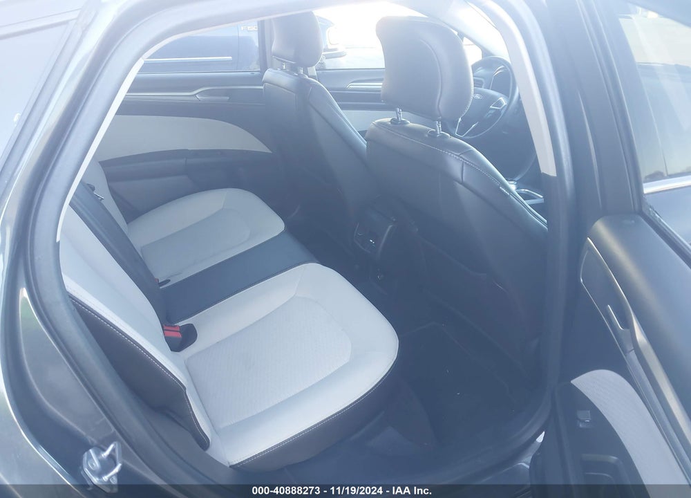 2019 FORD FUSION VIN: 3FA6P0HD5KR282724