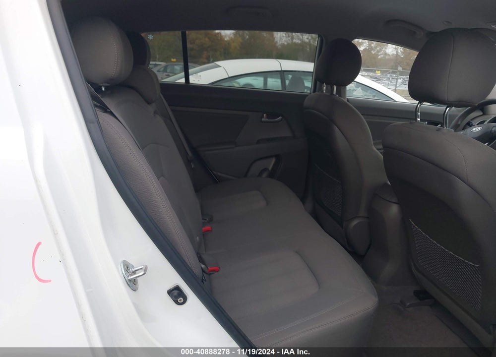 2011 KIA SPORTAGE LX VIN: KNDPB3A25B7084742