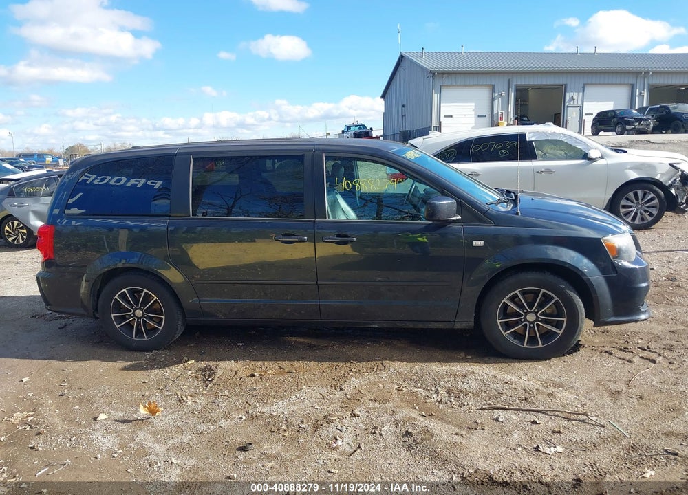 2014 DODGE GRAND CARAVAN SXT 30TH ANNIVERSARY VIN: 2C4RDGCGXER424361