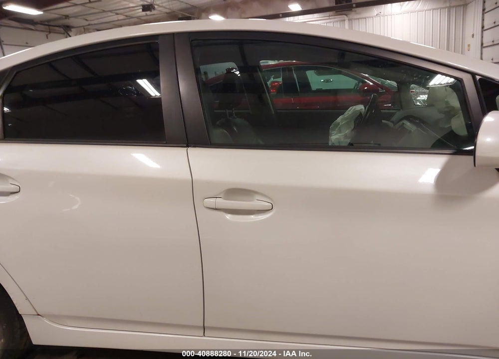 2011 TOYOTA PRIUS FOUR VIN: JTDKN3DU6B0329135