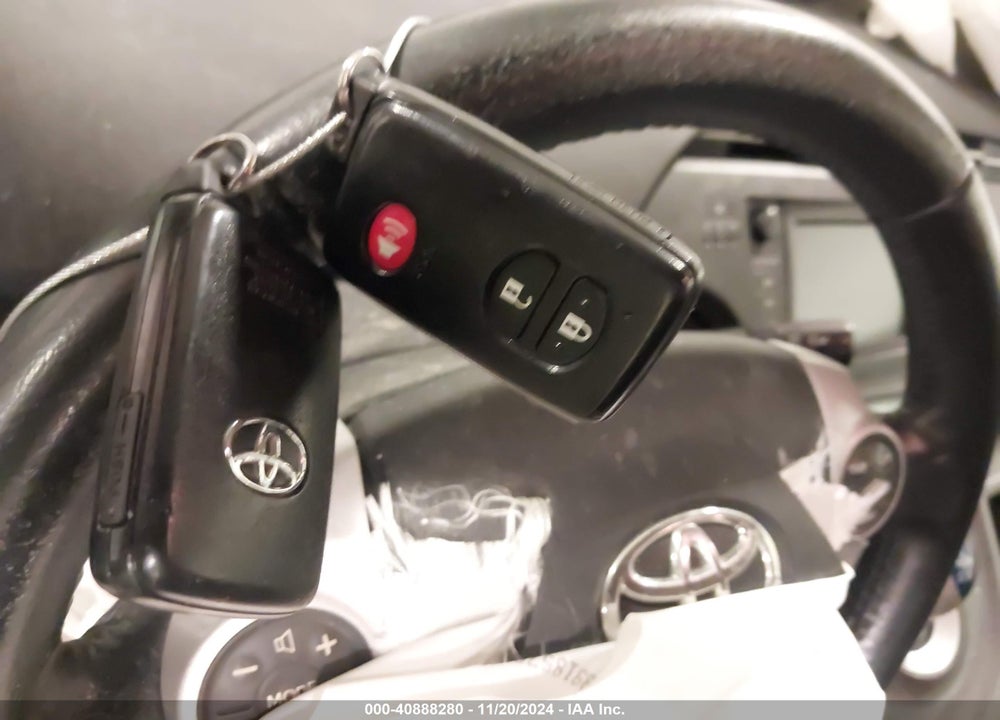 2011 TOYOTA PRIUS FOUR VIN: JTDKN3DU6B0329135