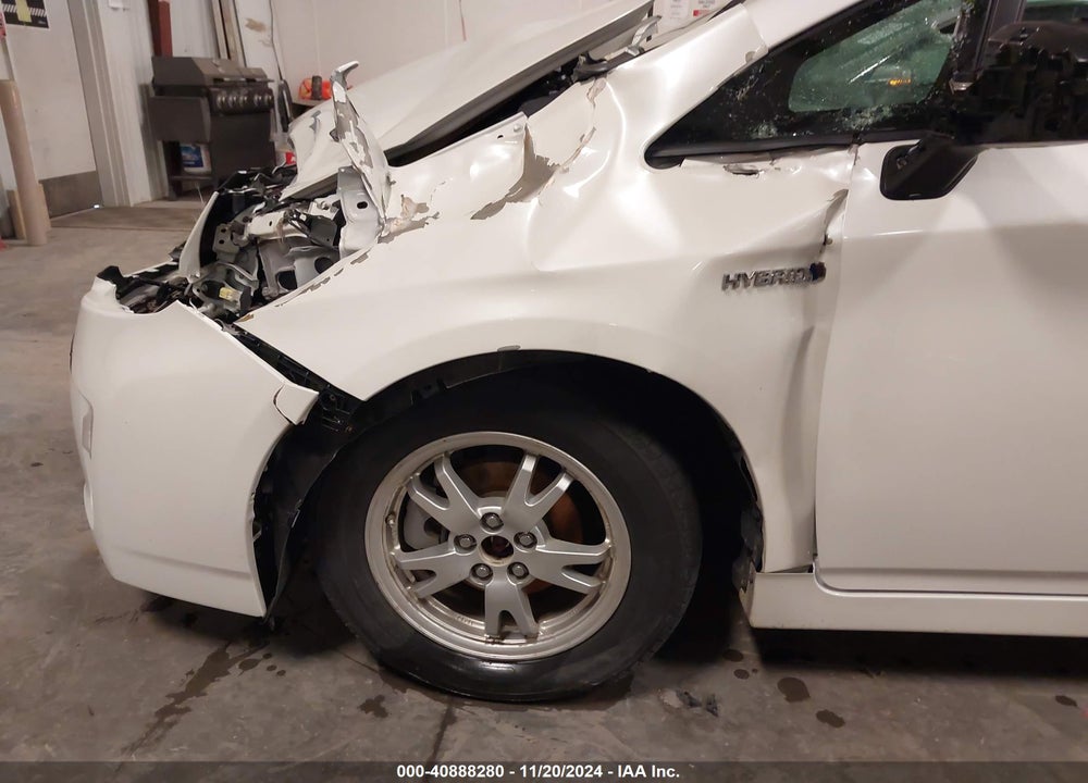 2011 TOYOTA PRIUS FOUR VIN: JTDKN3DU6B0329135