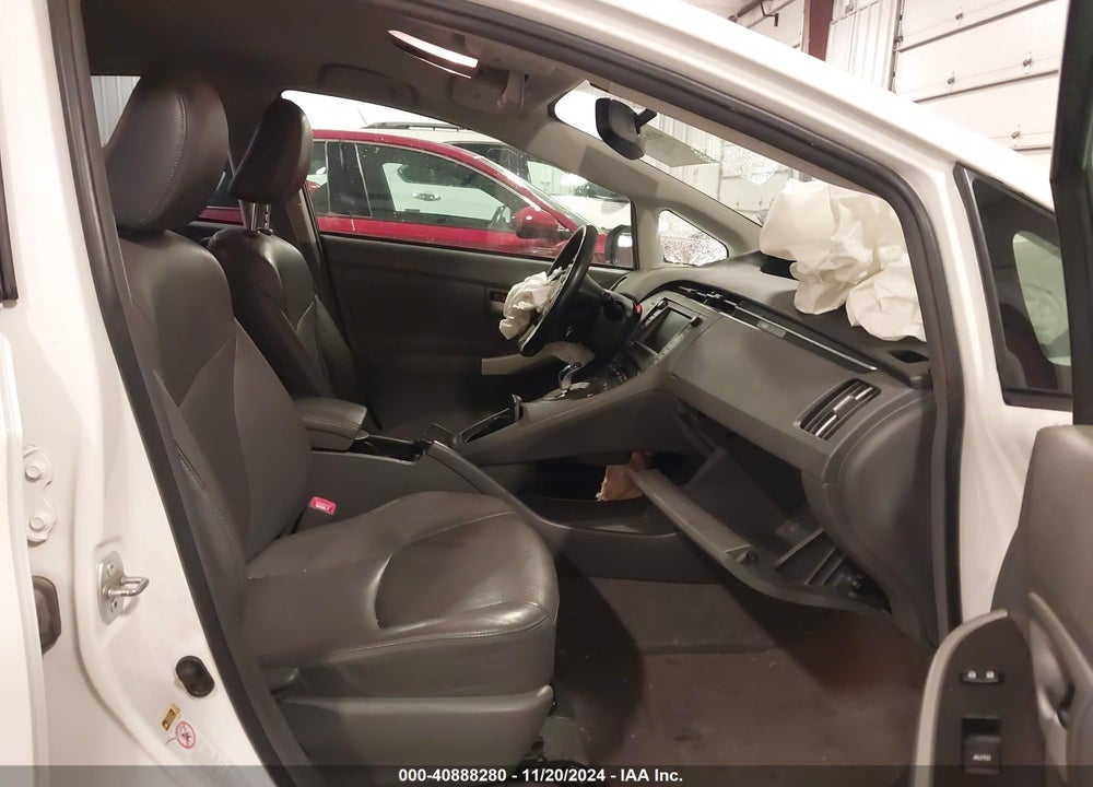 2011 TOYOTA PRIUS FOUR VIN: JTDKN3DU6B0329135