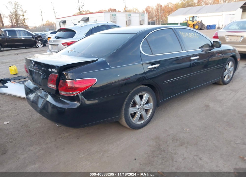 2005 LEXUS ES 330 VIN: JTHBA30G255138300