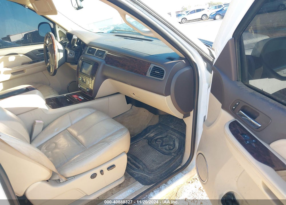 2008 GMC SIERRA 1500 DENALI VIN: 2GTEC638981162484