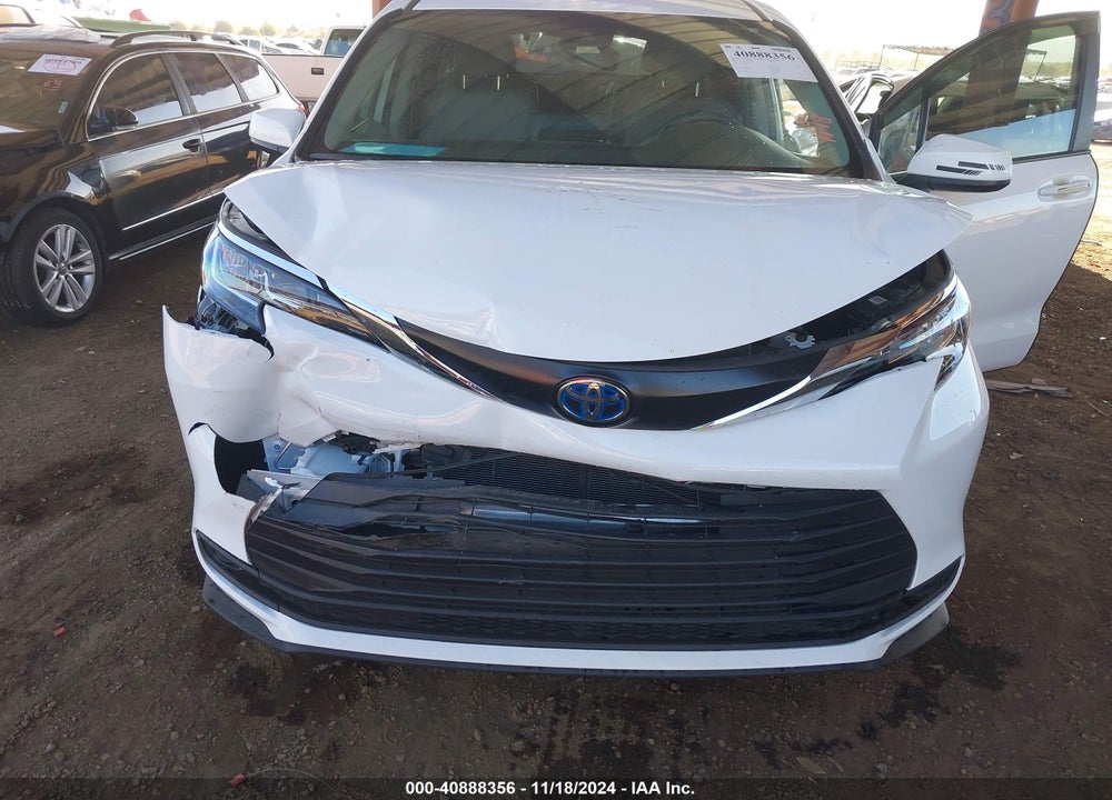 2023 TOYOTA SIENNA LE VIN: 5TDBSKFC4PS100903