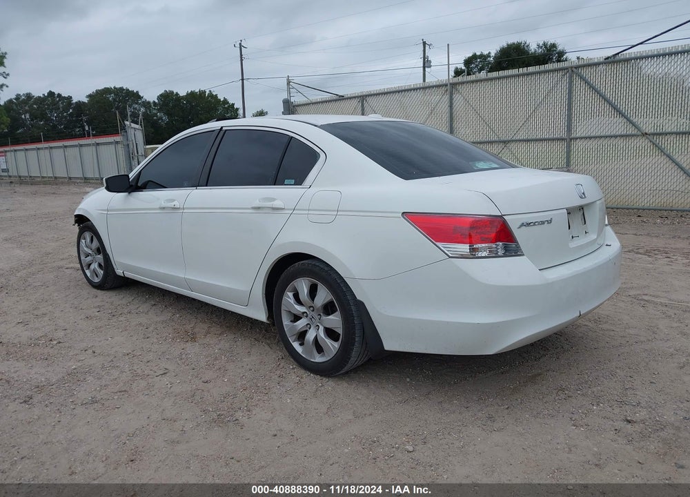 2008 HONDA ACCORD VIN: 1HGCP26828A161698