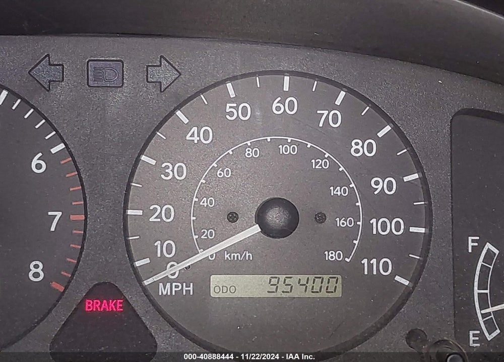 2001 TOYOTA COROLLA LE VIN: 2T1BR12E71C421766