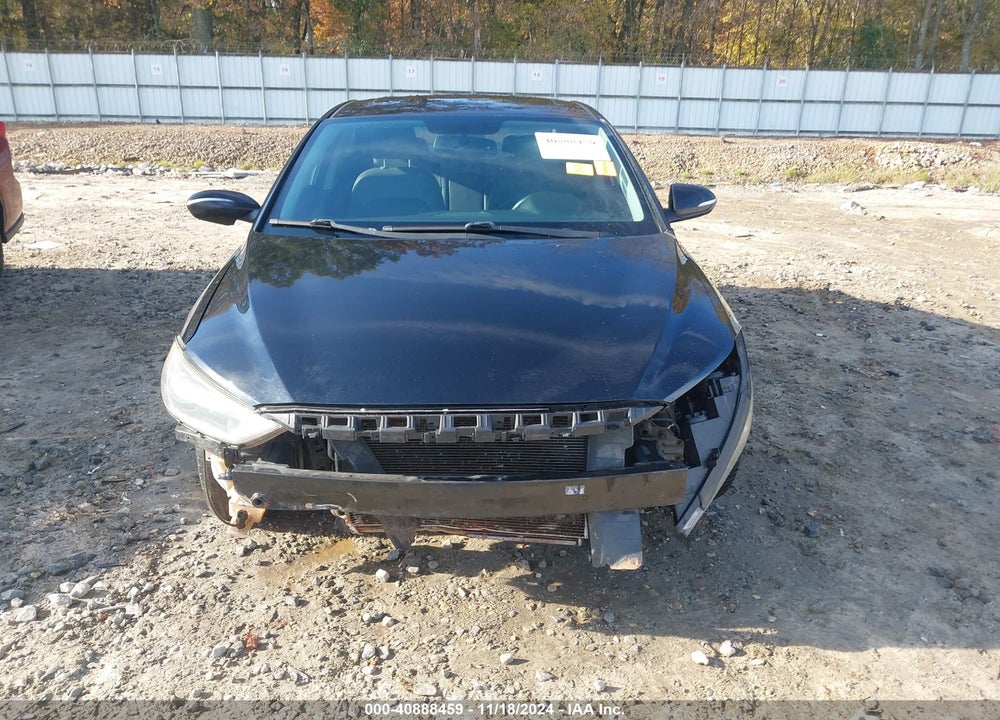 2017 HYUNDAI ELANTRA LIMITED VIN: KMHD84LF9HU156460