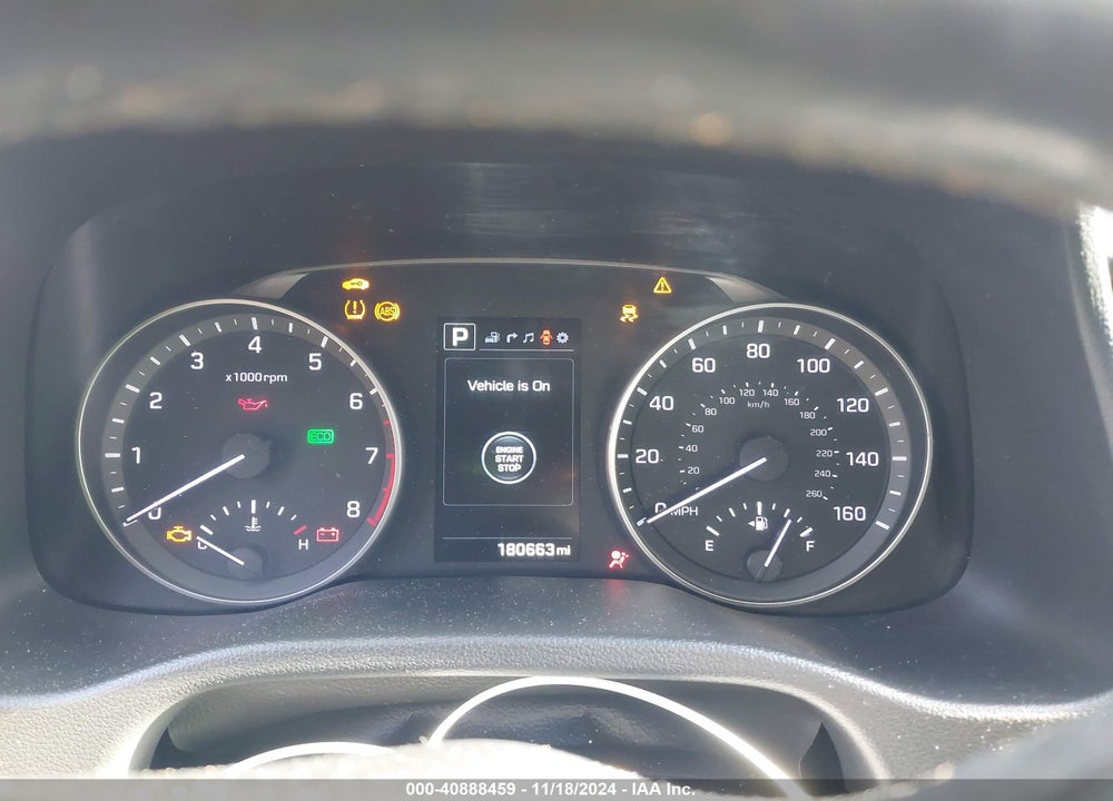 2017 HYUNDAI ELANTRA LIMITED VIN: KMHD84LF9HU156460