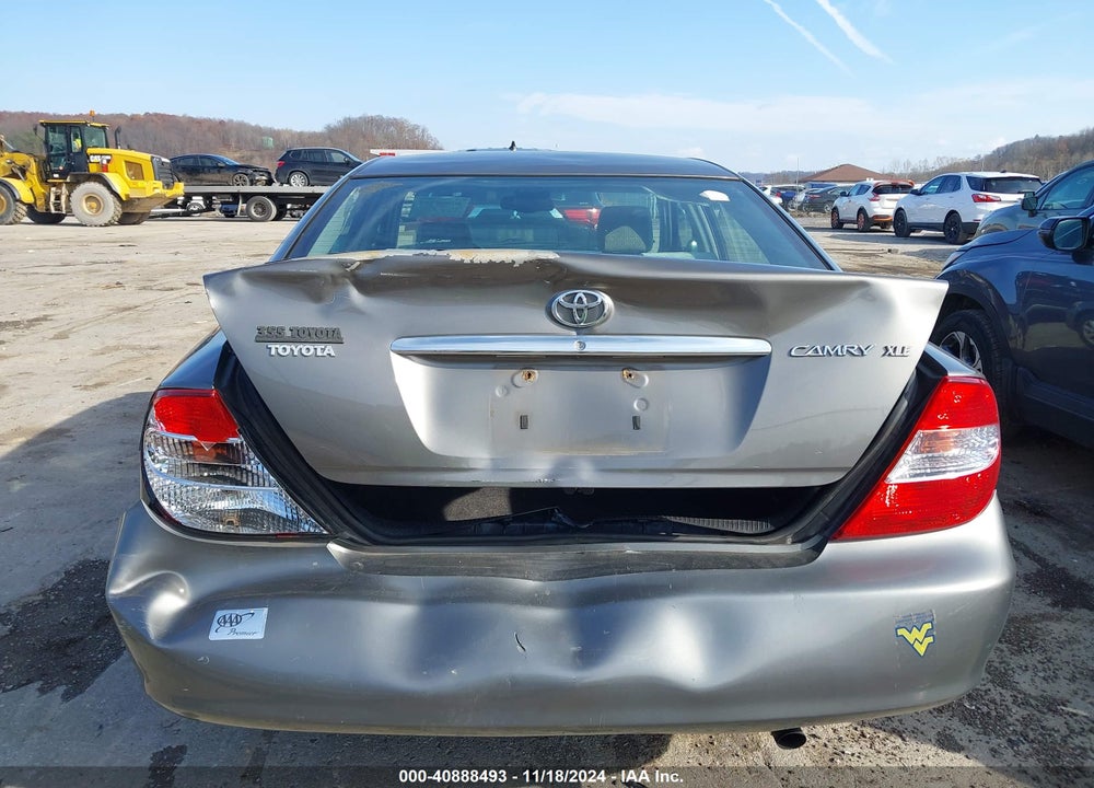 2002 TOYOTA CAMRY XLE VIN: 4T1BE30K42U524112