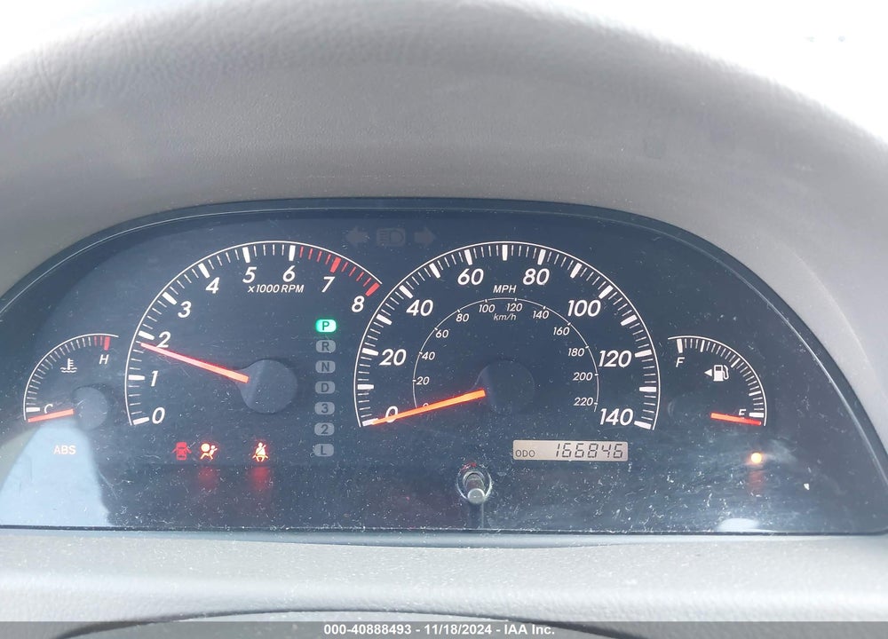 2002 TOYOTA CAMRY XLE VIN: 4T1BE30K42U524112
