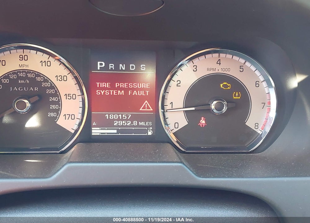 2010 JAGUAR XF PREMIUM VIN: SAJWA0GB0ALR64842