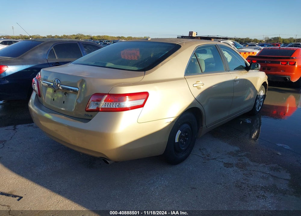 2011 TOYOTA CAMRY XLE VIN: 4T1BF3EK8BU692194
